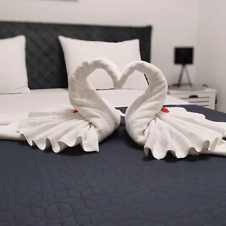 - 5 Min By Car To The & Center - Free Public Parking