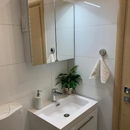 - 5 Min By Car To The & Center - Free Public Parking Apartment Split