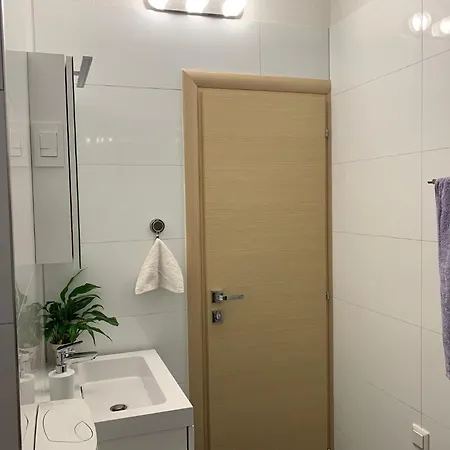 - 5 Min By Car To The & Center - Free Public Parking Apartman Split