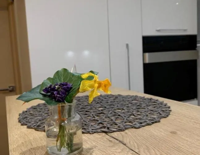 - 5 Min By Car To The & Center - Free Public Parking * Split