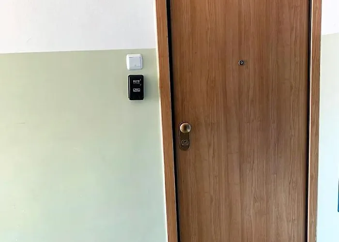 - 5 Min By Car To The & Center - Free Public Parking Apartment