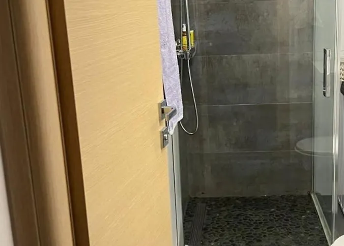 Apartment - 5 Min By Car To The & Center - Free Public Parking